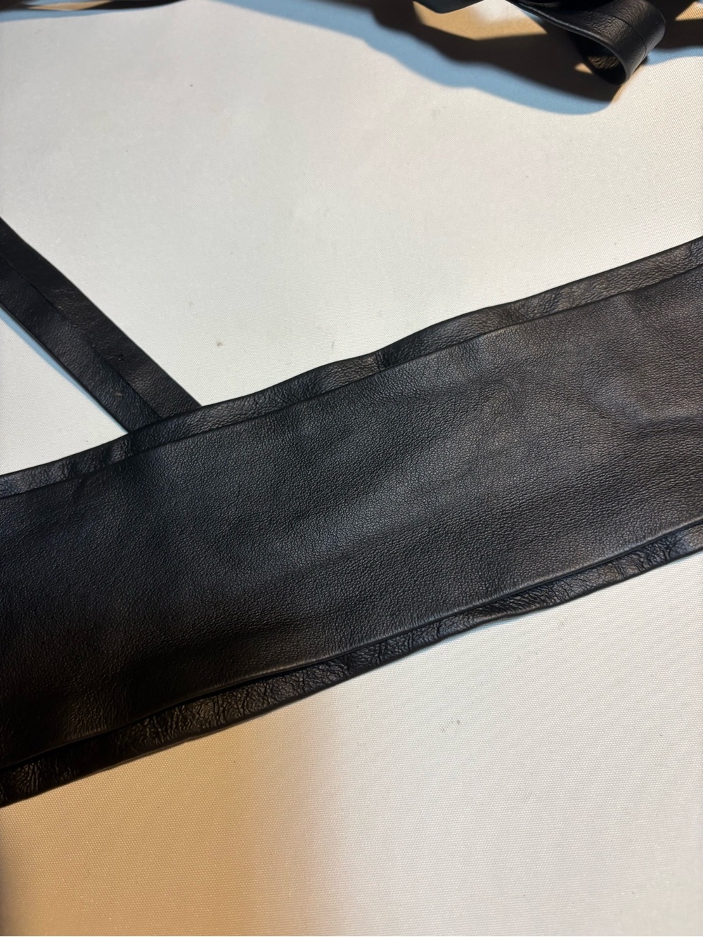 G.I.L.I . black leather obi-style wrap belt - Picture 5 of 14